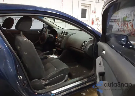 2011 Nissan Altima 2.5 S z USA, uszkodzony, nr VIN 1N4AL2EPXBC132672